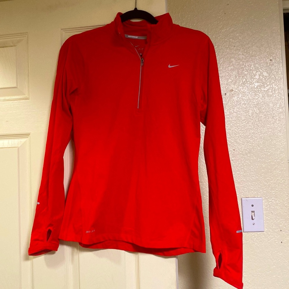 Nike women’s long sleeve dri-fit top in red